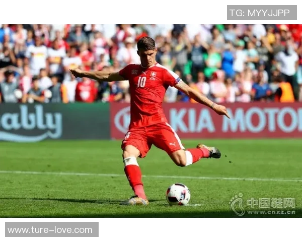 足球明星的艺术魅力展现与创作灵感的完美结合